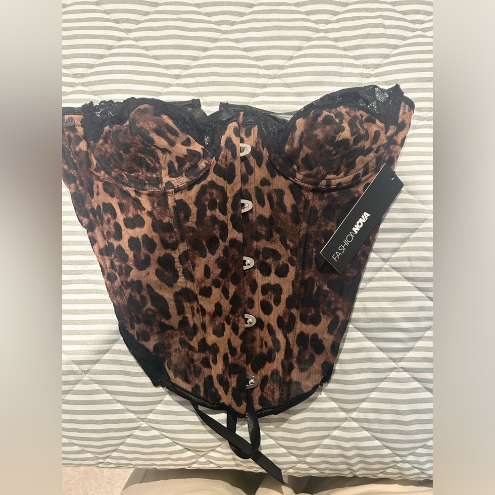 Fashion Nova Leopard Print Lace-Trim Bustier Crop Top - Brown/Black